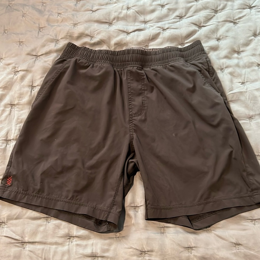 Rhone 7” unlined mako shorts